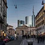 Moscova Garibaldi Elegante Bilocale, Wifi E Comfort * 밀라노